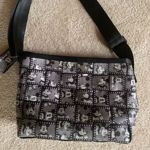 RARE HARVEYS DISNEY COUTURE MICKEY MOUSE SILVER SCREEN SEATBELT CROSSBODY BAG